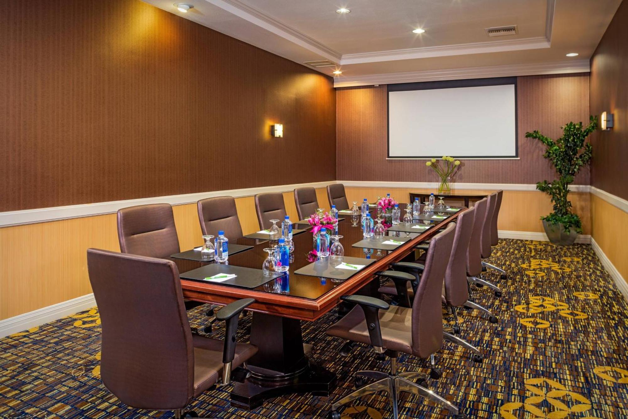 Courtyard By Marriott Los Angeles Pasadena/Monrovia Εξωτερικό φωτογραφία